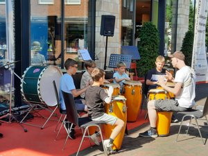 Von den aktuellen Charts bis hin zu südamerikanischen Trommelrhythmen war beim "Krachmachtag" in der Borkener Innenstadt für jeden Geschmack etwas dabei.