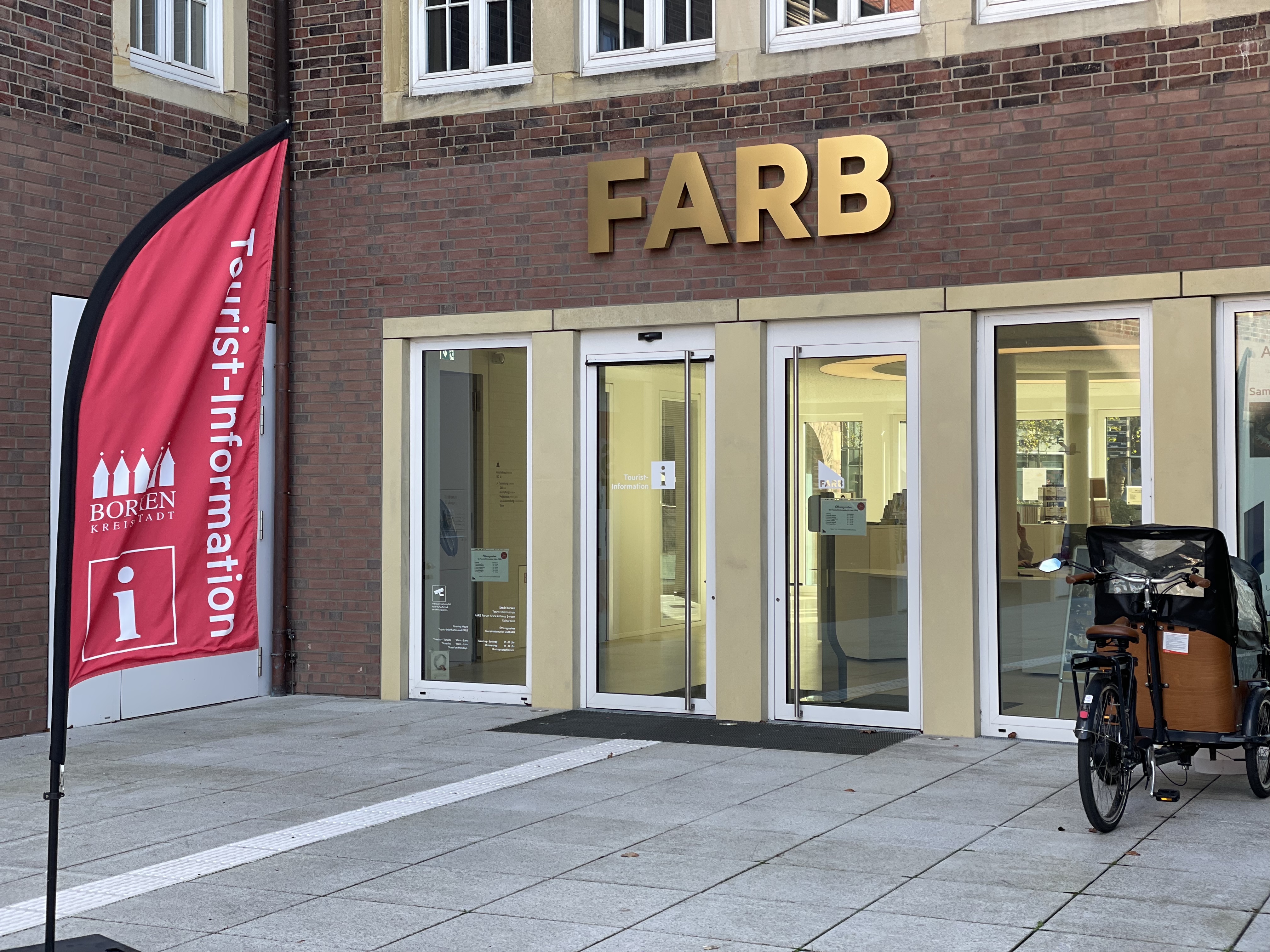 Am Freitag, 4. November 2022, sind das FARB Forum Altes Rathaus Borken und die Tourist-Information nur bis 13 Uhr fzu erreichen.