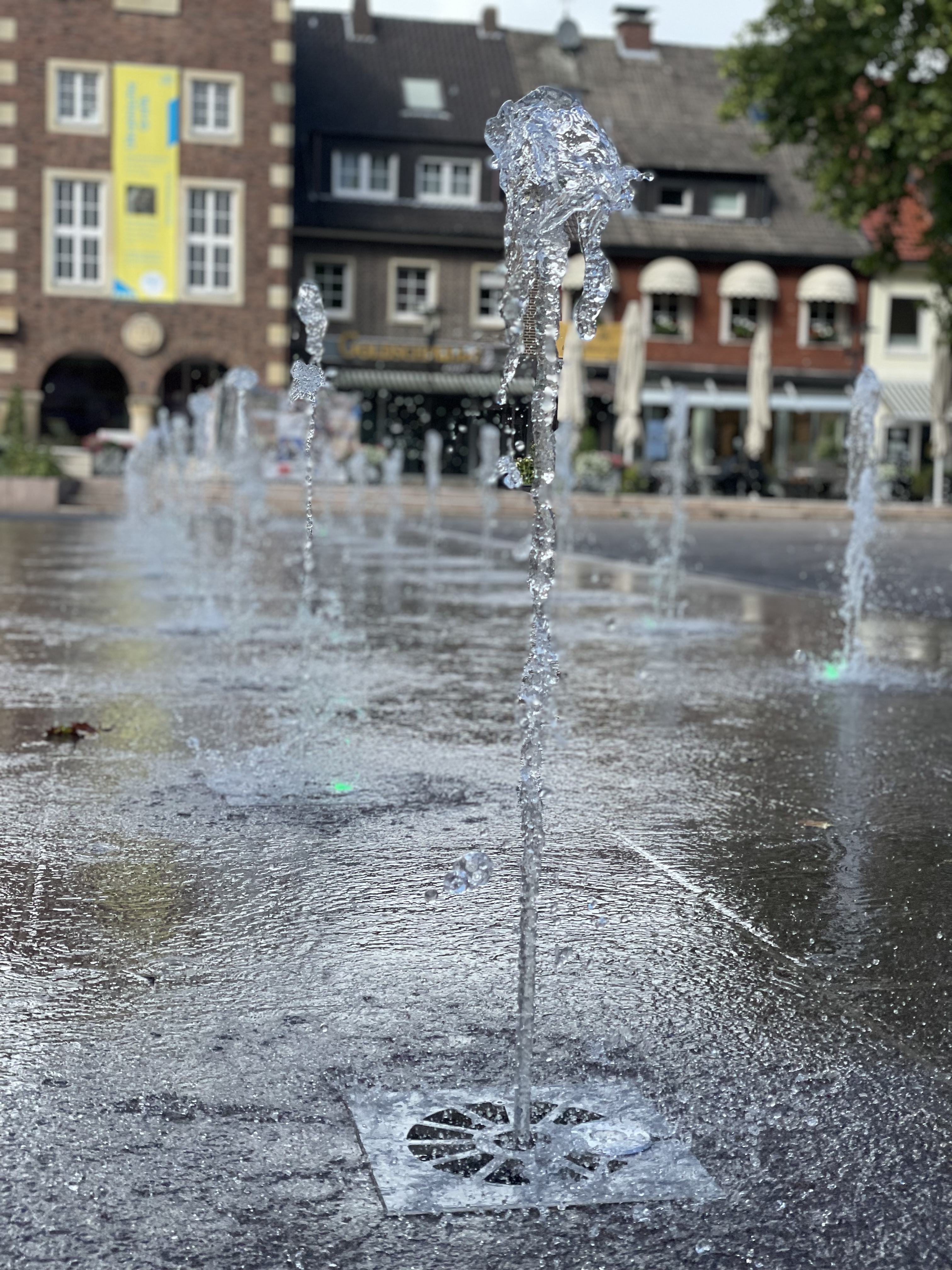 Die öffizielle Eröffnung des Kulturfestivals "Borken jetzt!" 2023 findet um 19 Uhr am Fontänenfeld auf dem Borkener Marktplatz statt. Kommen Sie vorbei!